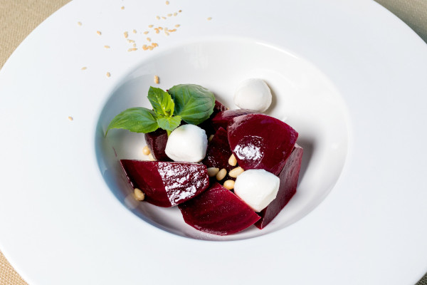 Gesundes_Rezept_Rote_Bete_Mozzarella